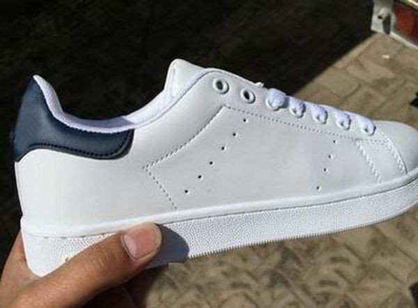 

2018 дешевые кроссовки роскошные бренды дизайнер кроссовки обувь королева шнуровке обувь с высоким качеством мужчины женщины размер 36-44 повседневная обувь dd9