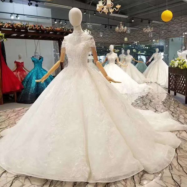 

плечо цепи украсить свадебное платье с плеча милая бальное платье из бисера кисточкой высокая шея свадебное платье с длинным поездом, как бе, White