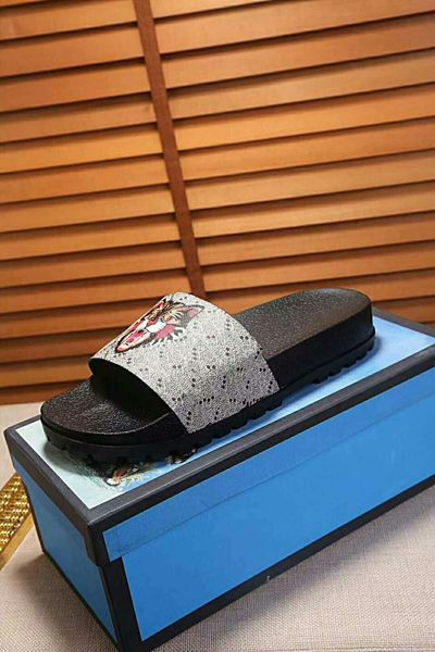 

good quality men's slippers genuine leather clip feet flip style european tiger lines style shoes sandals with box, Black