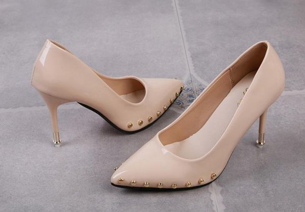 

send 2018 spring and autumn new style rivet high heel shallow mouth pointed end fashion fine heel women's shoes, Black