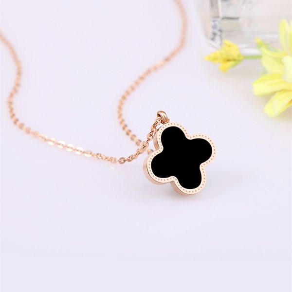 

Stainless steel Clover necklace pendant necklace jewelry for women and girls four leaf clover jewelry