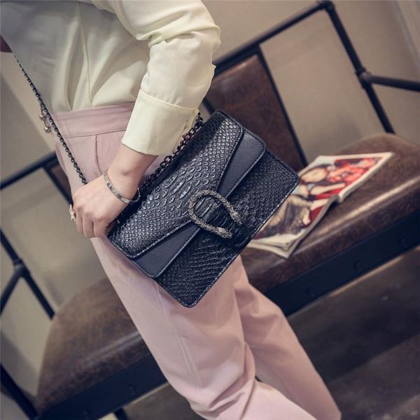 

Womens Shoulder Bags Luxury Handbags Snake Leather Embossed Bag Chain Messenger Bags Crossbody Bag Brand Designer Ladies Hand Bags