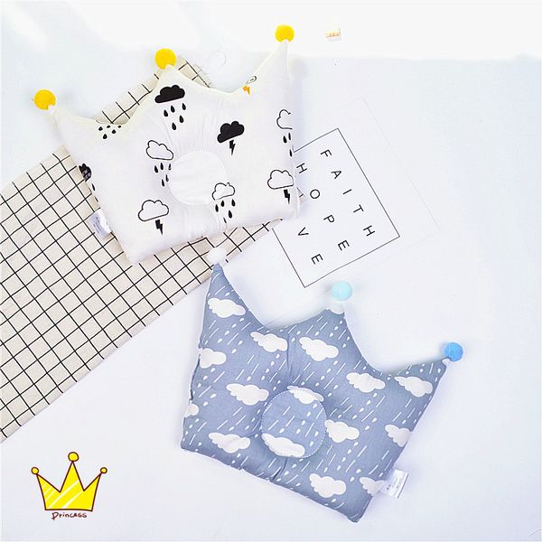 

nordic wind crown baby pillow 0-1-year-old anti-head styling pillow