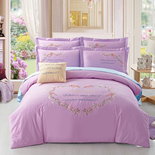Happy Ring Embroidered Duvet Cover With Ties Inside Ruffle