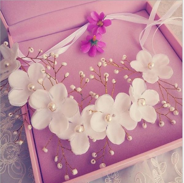 

свадебное платье, ручной работы шелк, свадебное платье, свадебное платье, модельные аксессуары, фото строительные аксессуары, Slivery;golden