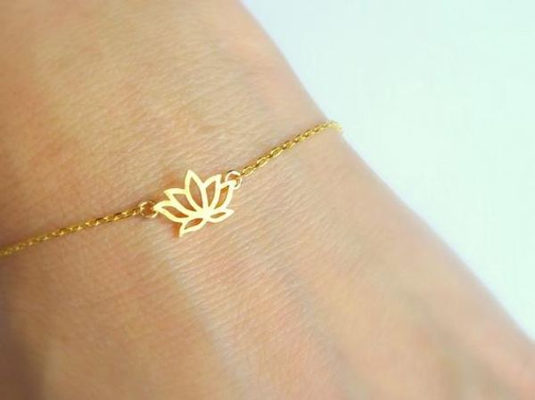 

30pcs tiny lotus flower charm pendant bracelets fashion gold silver plant lotus bracelets for prom petal bracelets jewelry for weddings, Golden;silver