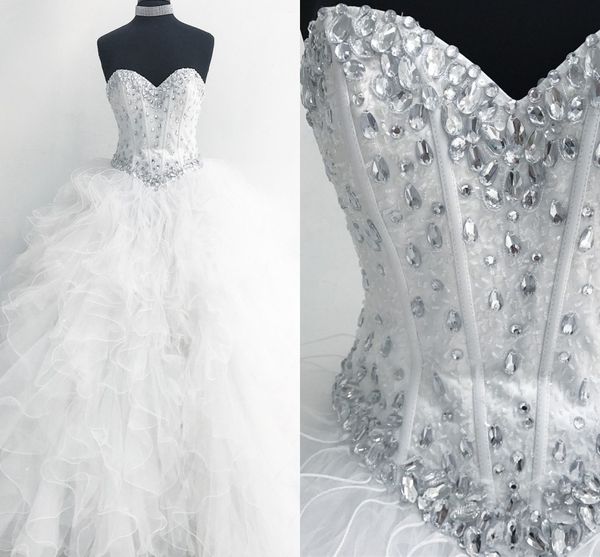 Белый Тюль Бальное Платье Quinceanera Платья Милая Кристалл Бисера Корсет Сладкий 16 Платья Бальное Платье Пром Платья Зашнуровать