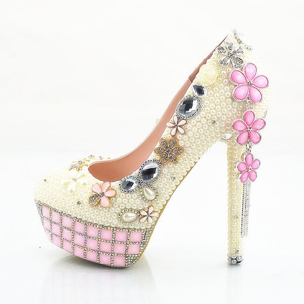 Großhandel 2018 Handmade Fashion Rosa Kristall Blumen Quaste Großhandel 2018 Damen Pumps Perlen Brautschuhe Elegante