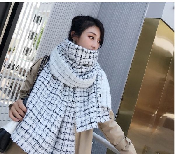 

200*70cm fashion black and white plaid lady's scarf,imitation cashmere scarf also as a shawl,Exquisite Christmas gifts wholesale