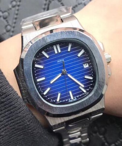 

Случайные мужские дикие часы трехконтактный с календарем стали мужские часы