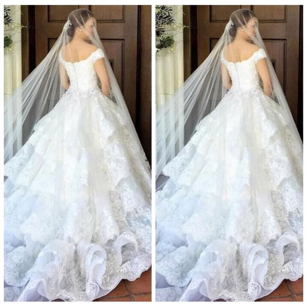 

2021 off shoulder lace appliques tiered wedding dress princess beautiful bridal gowns half sleeves vestidos de mariage custom garden, White