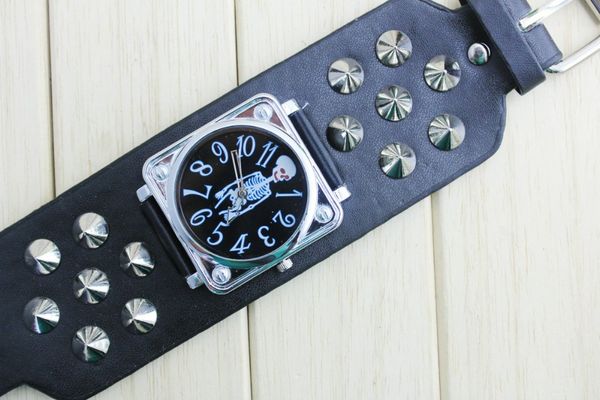 

fashion cool skull punk sport shockproof soft rubber quartz wristwatches wrist watches for men male boy black high quality, Slivery;brown