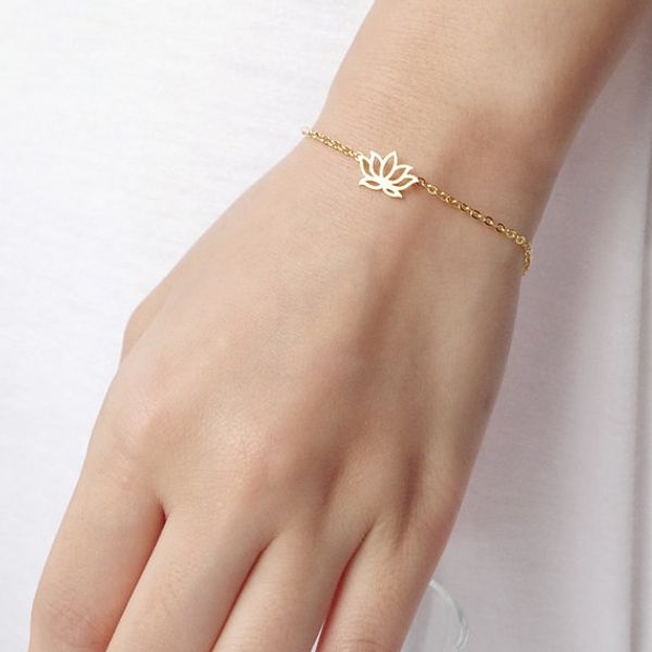 

tiny lotus flower charm pendant bracelets fashion gold silver plant lotus bracelets for prom petal bracelets jewelry for weddings, Golden;silver