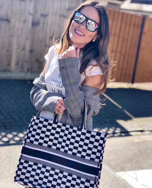 

41.5-32-5cm Black/White Check Plaid Tartan Canvas Embroidery Tote Women's Handbags Lady Bags Girl's Fashion Luxury Shoulder Bags Brand New