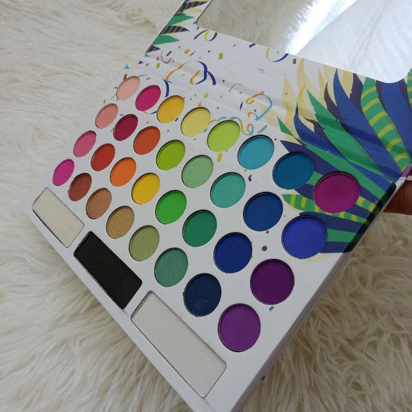 Novo leve -me de volta ao Brasil Makeup Eyeshadow Palette 35 Paleta de pigmento prensada colorido Navio grátis