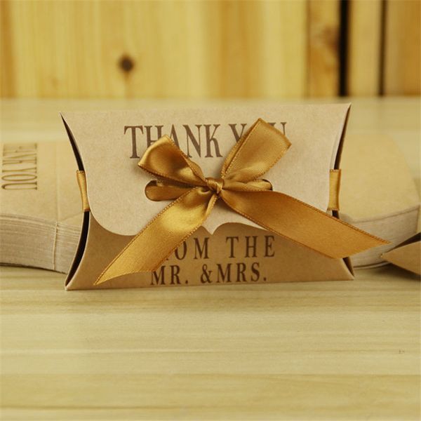

50pcs/lot paperboard thank u mr.&mrs. letters gold ribbon candy boxes packaging favor wedding engagement supplies party