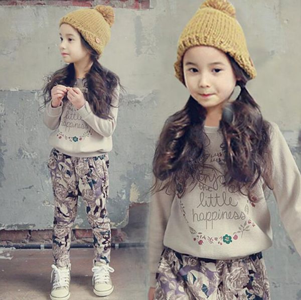

retail teenage kids clothing set autumn new 2016 kids girls clothes sports suit long sleeve & pants 2 pcs white black