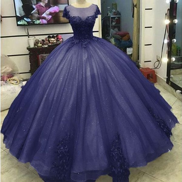 Sexy Nautsy Blue Quinceanera выпускные платья Cliped Tulle с короткими рукавами Sheer Hear Applique кружева сладкое 15 платье для девочек бальные платья дешево