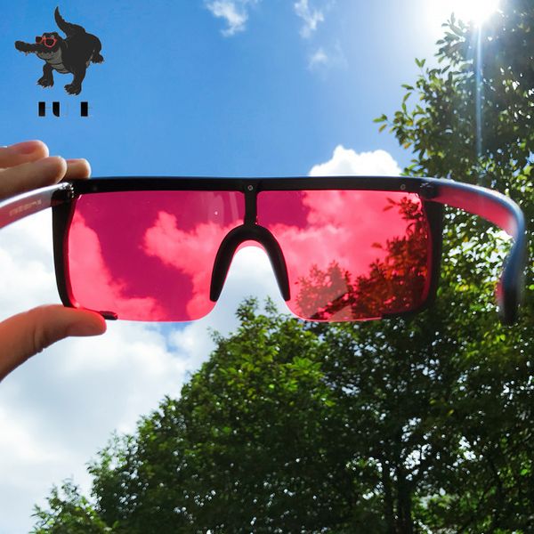 

fu e 2018 new oversized mask sunshade sunglasses women fashion men flat sunshade windproof glasses gafas de sol mujer uv400, White;black