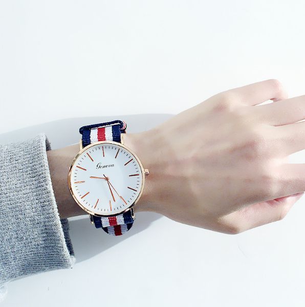 

2018 news girls watches luxury wist fashion women's watchesl 2018 giftluxury watches nylon strap, Slivery;brown