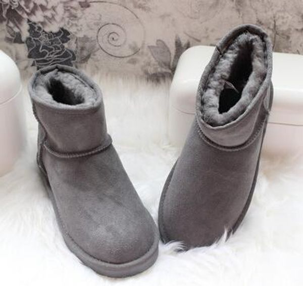 

sell classic women 58541 mini snow boot brand popular australia genuine leather boots fashion women's snow boots, Black