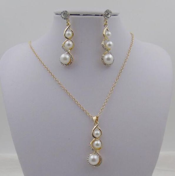 New Hot Pearl Necklace Brinco Definir Simples Coreano Moda Joker Acessórios Colar Colar Cadeia Colar Feminino Fashion Clássico Elegante