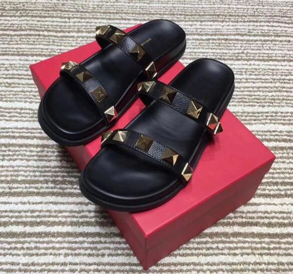 

Содействие продажам мода имя бренда женские металлические заклепки ремень тапоч