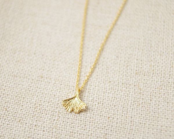 

2018 fashion gold-color silver plated ginkgo leaf necklace pendant necklace for women gift wholesale