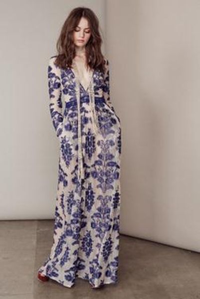 

mesh embroidery flower long dress, Black;pink