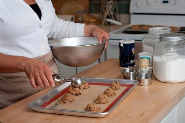 

wholesale- kitchen large size 40*29.6 cm baking tools non-stick silicone baking mat for cake cookie macaron non-stick baking liner