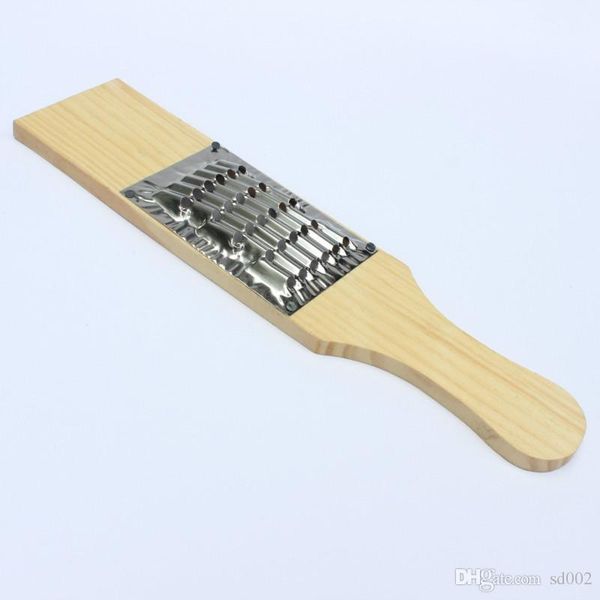 

vegrtable stainless steel graters chipping practical potato radish silk tools durable sturdy wooden handle grater for kitchen 1 2qp zz