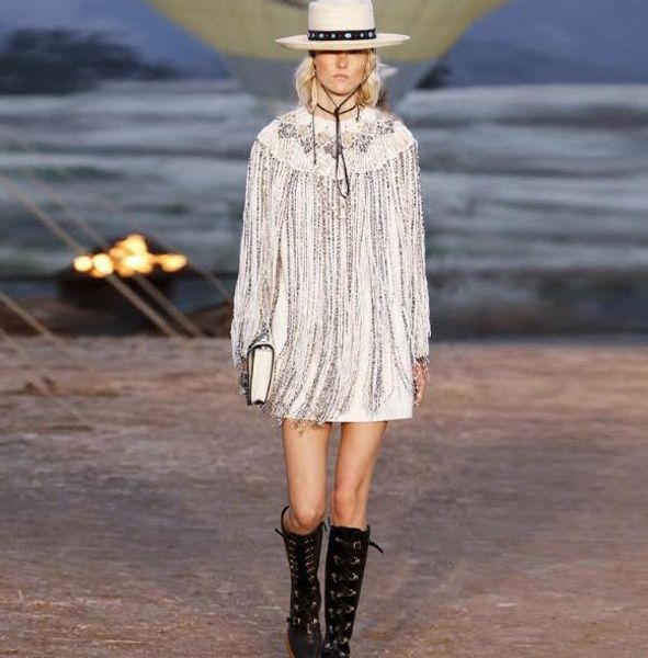 

2020 white o neck long sleeves mini women dress gorgeous beads sequins tassels vestidos de festa 092301, Slivery;golden