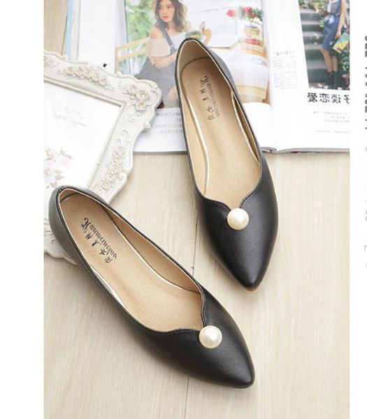 

send 2018 new style bride shoes flat bottomed uine pearl women's shoes, Black