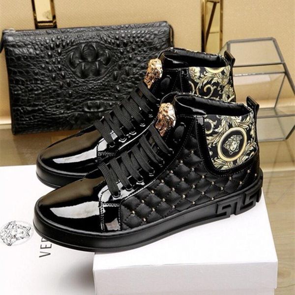 

fashion bean shoes, gold thread embroidery, fashionable men's casual shoes, comfortable , lazy shoes, fine paint leather, driving shoes, Black