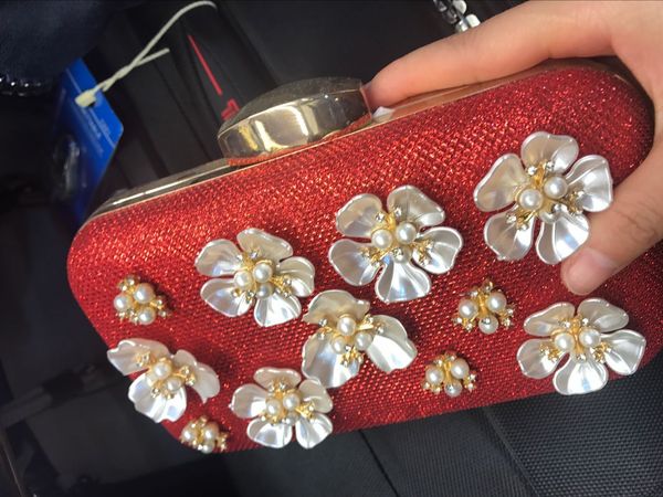 

woman evening cluth red flower wedding handbag