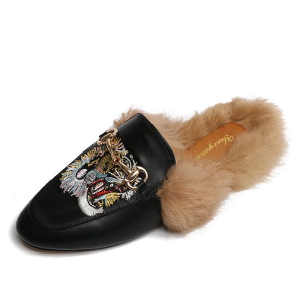 

2018 brand mules princetown men women fur slippers mules flats genuine leather luxury designer fashion metal chain ladies casual shoes, Black