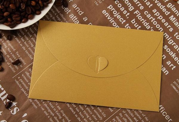 

50pcs gold cute colored heart buckle kraft paper envelopes simple love retro buckle decorative envelope small paper envelope