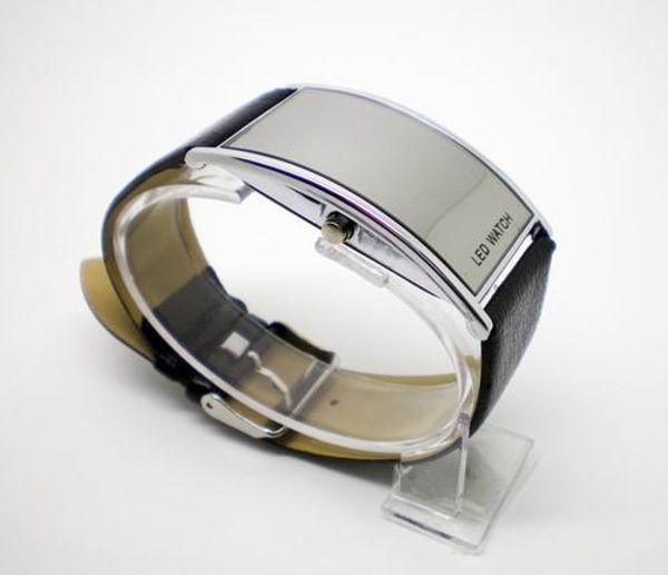 

2017 wholesale leather fashion new sports wrist watch men women digital led watch, Slivery;brown