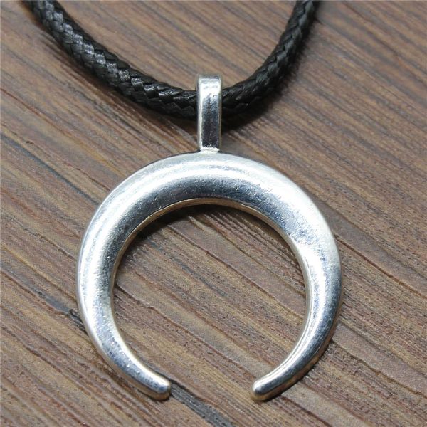 

wysiwyg 5 шт цепи кожи ожерелья подвески колье воротник ожерелье женщины horns crescent moon 33x26mm n6-b13745, Golden;silver
