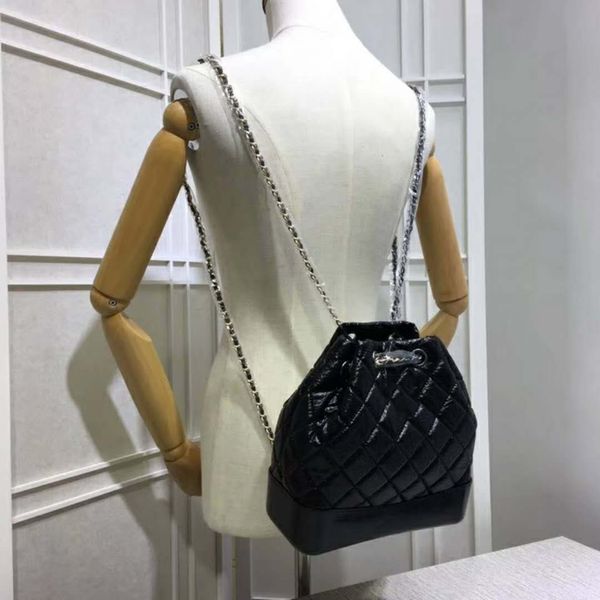 

export famous luxury quality women's fashion backpack, size 24*23*11.5