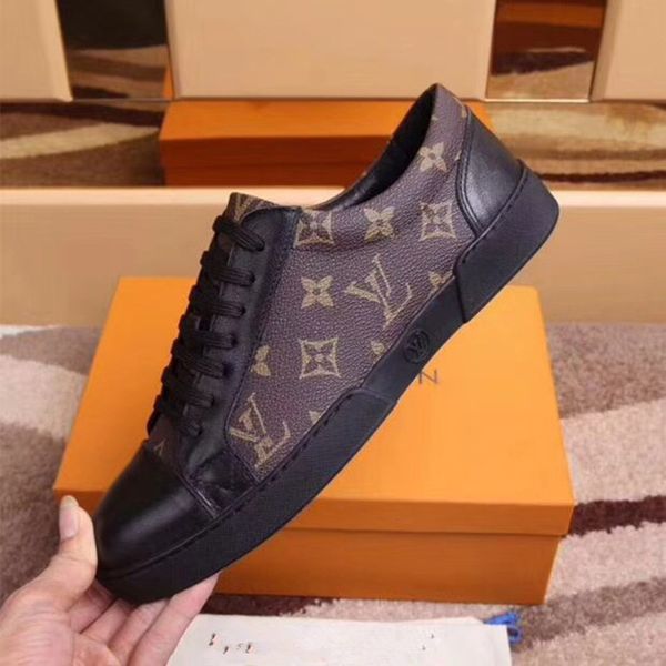 

2018The new High quality Luxury brands Men casual high-top shoesand classic lace-up shoes design two styles,warm and comfortable ankle