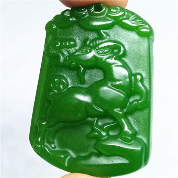 Ciondolo in giada verde naturale Collana Amuleto Pecora fortunata Collezione zodiaco cinese Ornamenti estivi Pietra naturale Incisione a mano