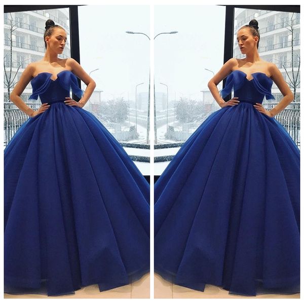 

2021 sweetheart ball gown prom dresses charming sleeveless fluffy ball gown prom dress glamorous vintage party dress evening wear, Black