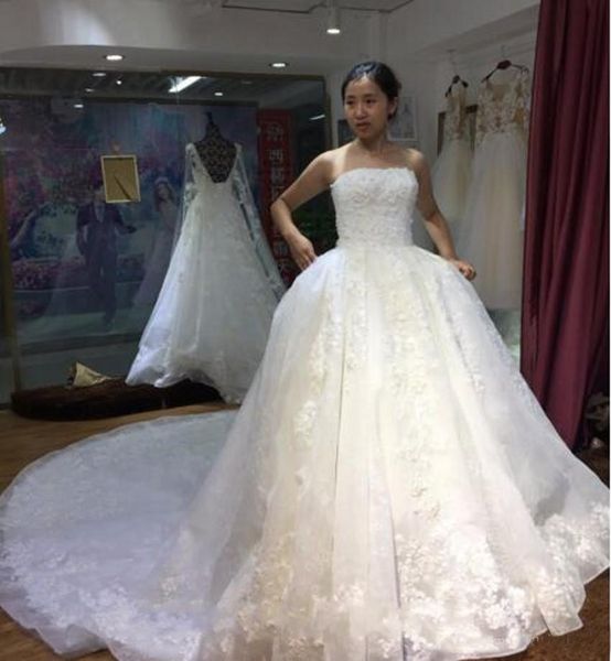 

Elegant A Line Wedding Dresses 2018 Strapless Sleeveless Applique Cathedral Train Full Lace Wedding Dresses Lace Up Bridal Gowns