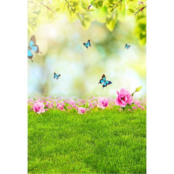 Farfalle blu Albero Foglie Bokeh Sfondo per Studio Neonato Puntelli Fiori rosa Primavera Pasqua Fotografia Sfondo Pavimento in erba