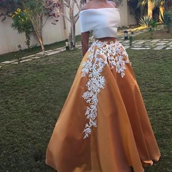 

Vintage Lace Off Shoulder Prom Party Dresses A Line Two Pieces Floor Length Formal Dress Evening Gowns 2018 Saudi Arabic