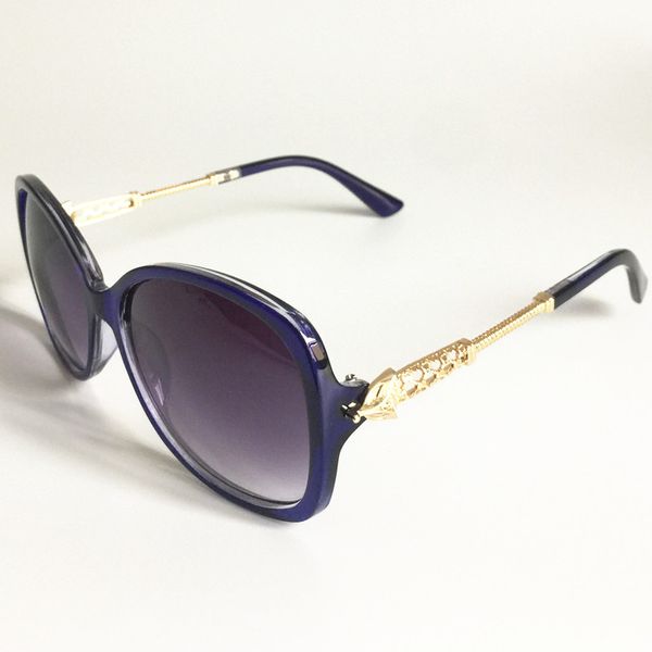 Mode Europäische Frauen Sonnenbrille Anti-UV-Brille Hohl Design Sonnenbrille Weibliche Schatten Spiegel Brillen für Shopping Reise Gläser