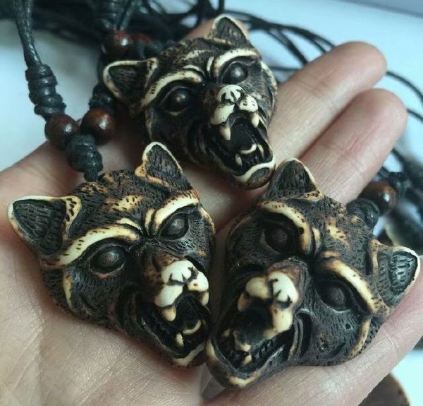 

yqtdmy 12 pcs imitation carved cool carved head pendant necklace choker gift amulet gift, Silver