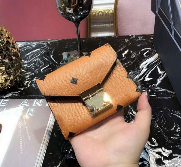 

korea fashion printed wallet for men and women largecapacity wallet, Red;black