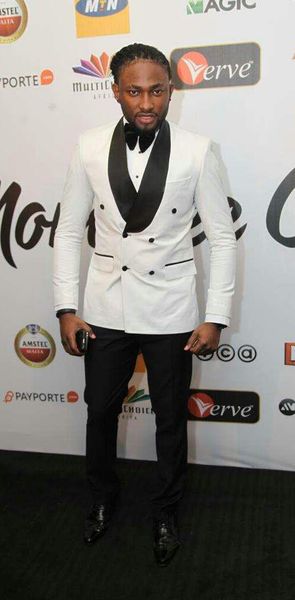 

2018 new arrival fashion white jacket black pants double breasted men's wedding suits party prom tuxedo groomsmen suits groom tuxedos, Black;gray
